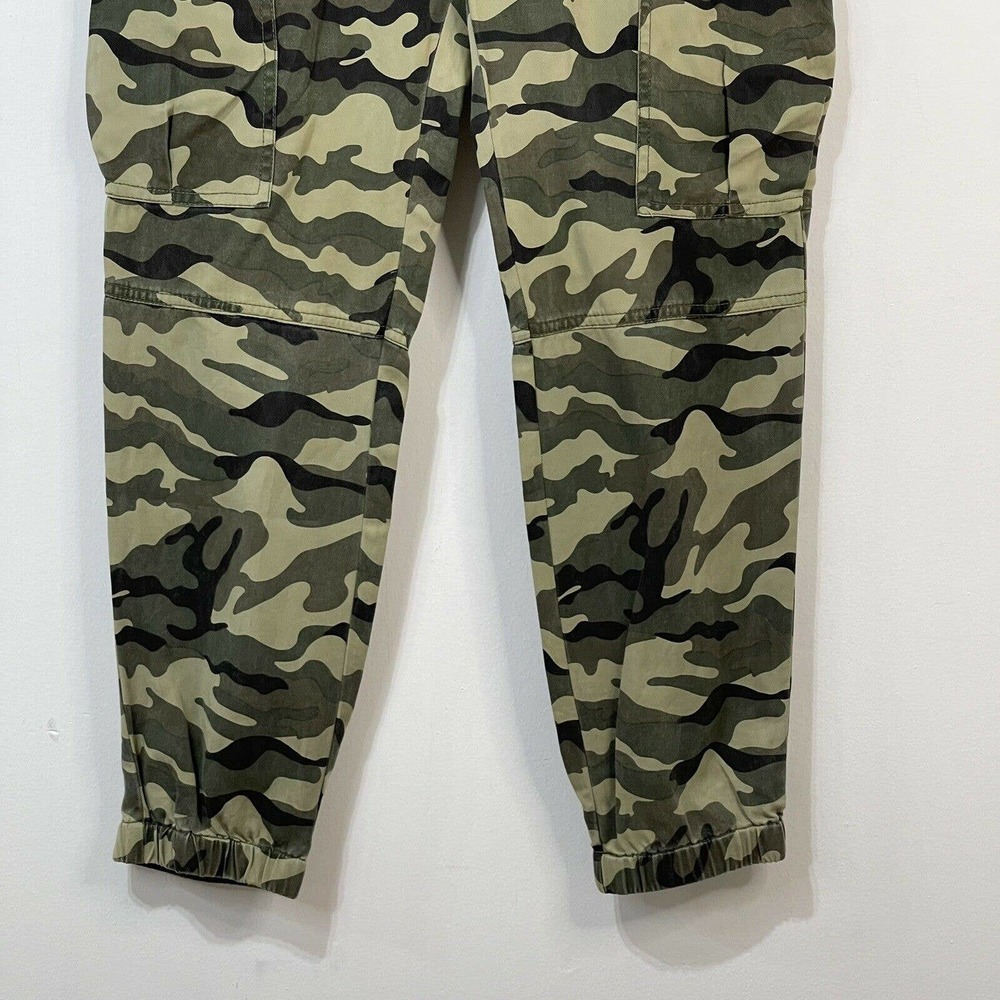 NWT Pam & Gela Camo Cargo Pants with Belt Size S Multicolor - Picture 4 of 13